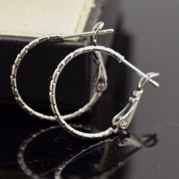 Jewelry - 18k White Gold Carved Hoop Earrings 20mm .78"